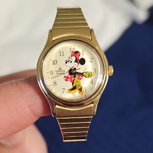 Lorus Gold Minnie Mouse Watch Fully Functional & Accurate